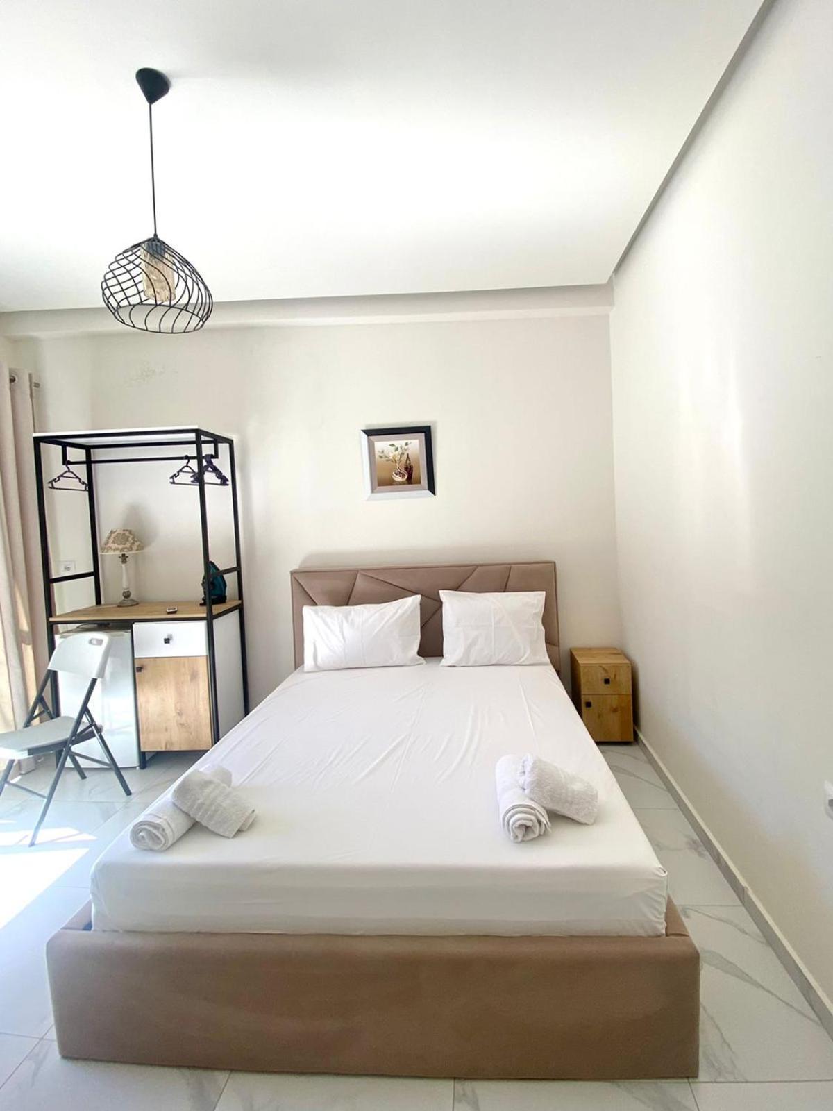 Vila Kleopatra Sarandë エクステリア 写真