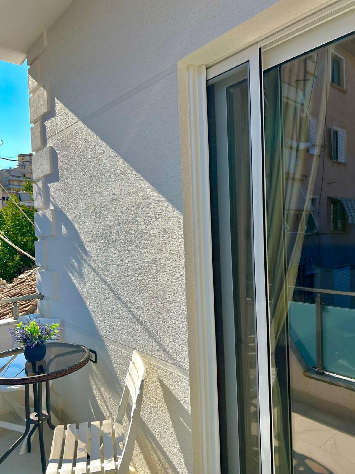 Vila Kleopatra Sarandë エクステリア 写真